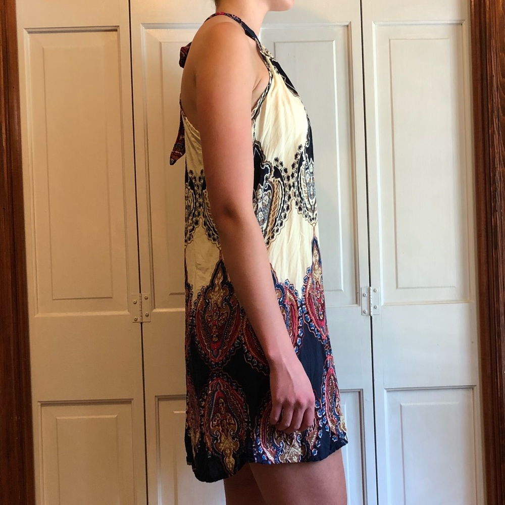Patterned Dress - Picture 3 of 3